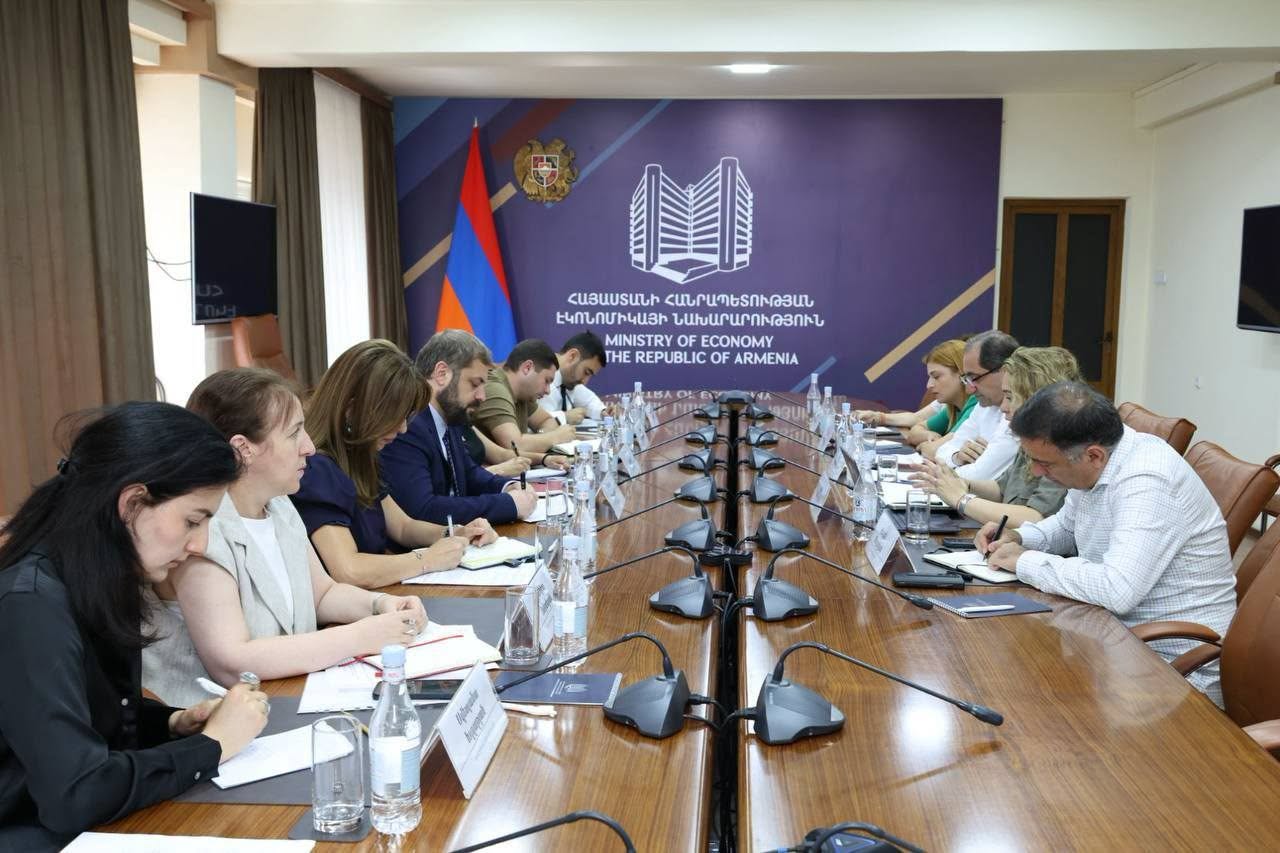 Mинистр Геворг Папоян встретился с представителями Всемирного банка и Фонда территориального развития Армении